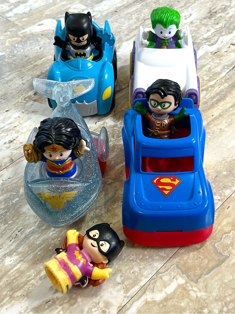 Fisher-Price Little People Superheroes & Vehicles Batman Robin Batgirl Joker +
